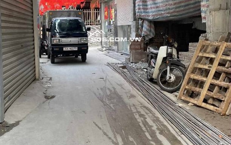 Bán gấp nhà Hồ Tùng Mậu – mặt tiền siêu rộng – 30m ra phố – một nhà ra ô tô – sát nhà ga tầu điện – giá nhỉnh 9 tỷ